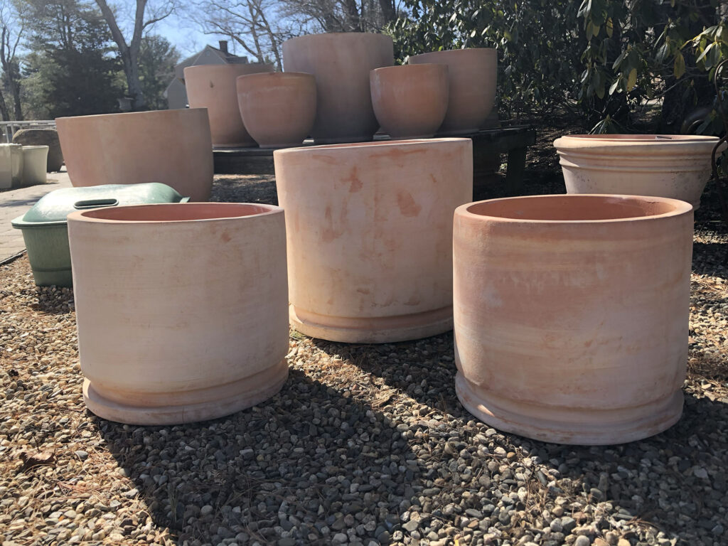Causago Round Large Terra Cotta Plant Pots